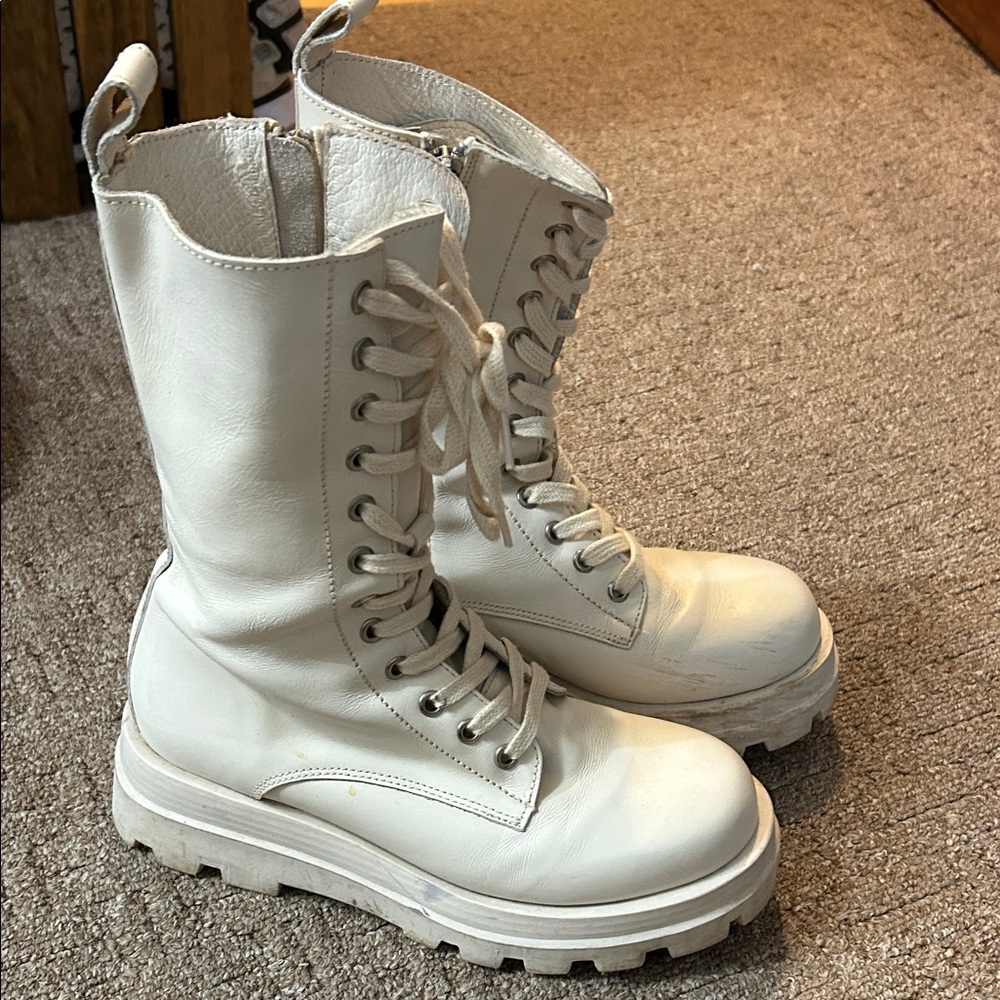 Steve Madden Cream Lace-Up Combat Boots